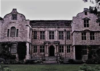 Murder at the Treasurer's House, York
