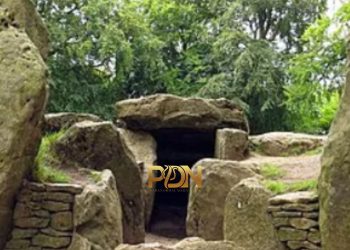 Wayland's Smithy - Where Excalibur was Forged, Apparently cover